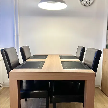 Pero Cozy ليوبليانا